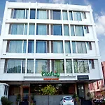 Fabhotel Royal Cm Bani Park