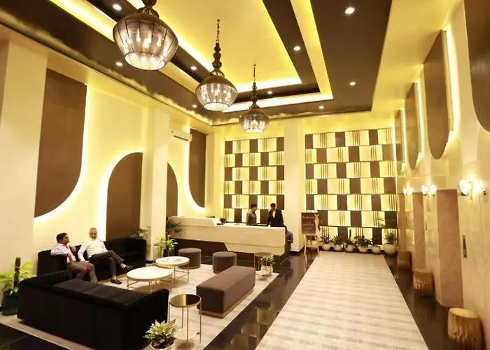 Grand Anukampa Diona Suite Room