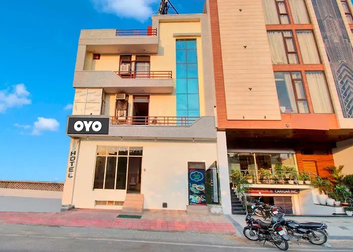 Collection O Metro View Mansarovar