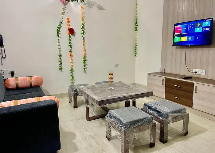Zenroofs- Homely 2Bhk Apartment