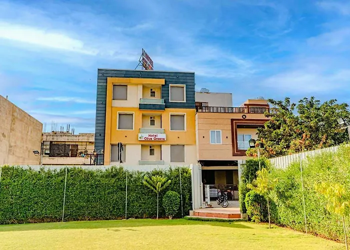 Hotel Olive Greens Near Jaipur International Airport