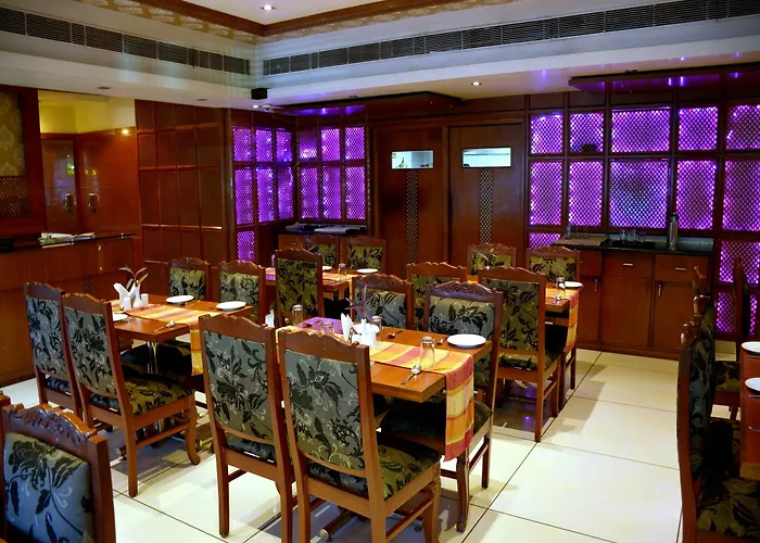 Fabhotel Royal Cm Bani Park