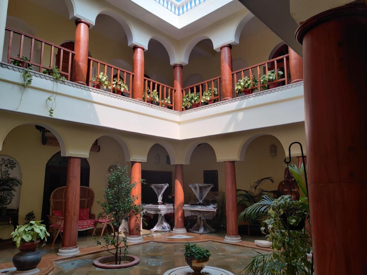 Resort Bara Bungalow Amer, - A Rosakue Collection