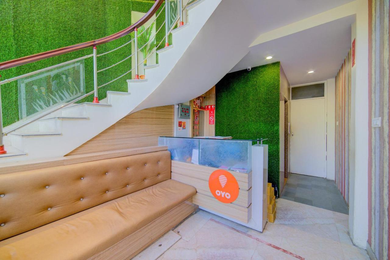 Hotel Oyo 14892 Tourista 3*