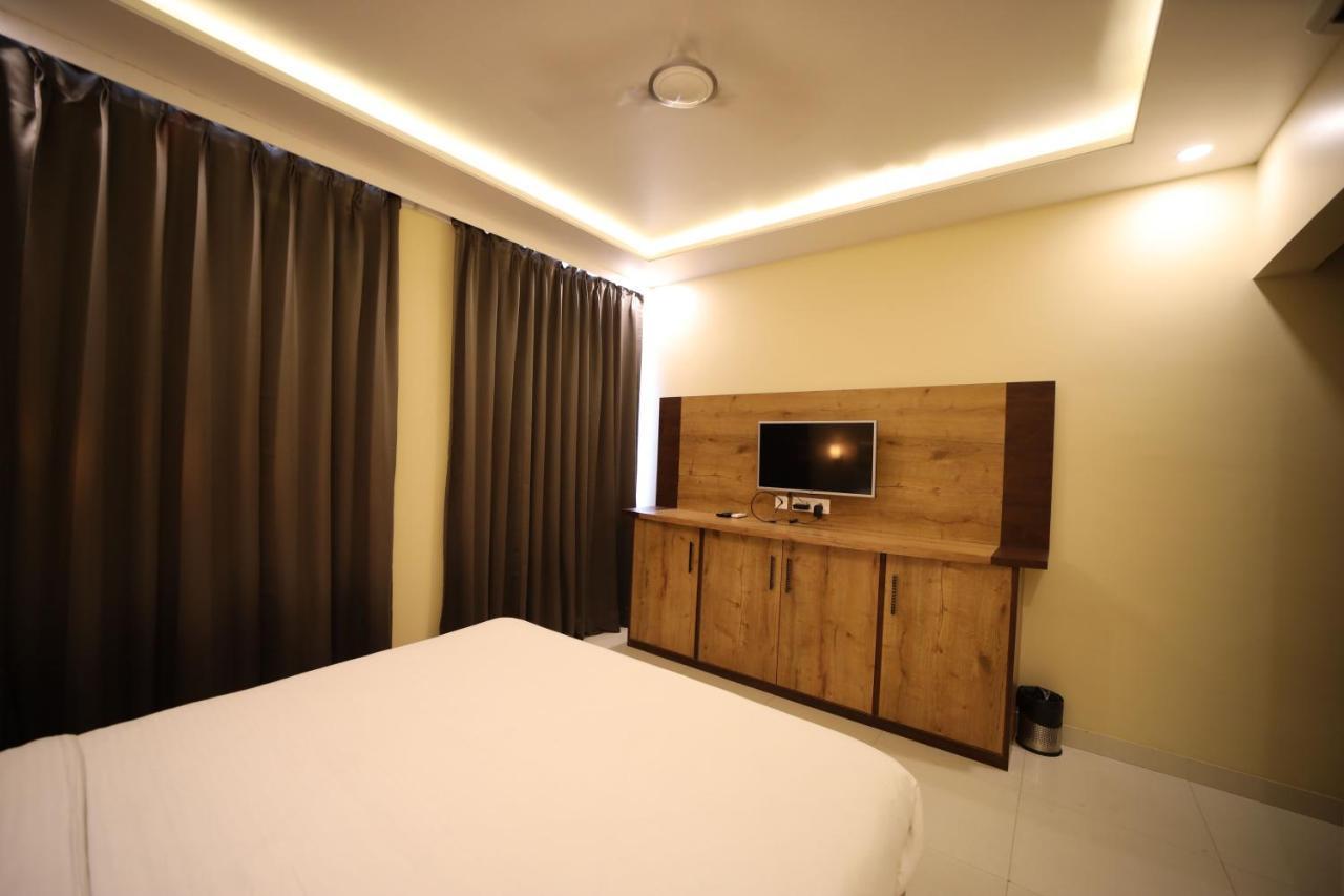 Neerja Hotel