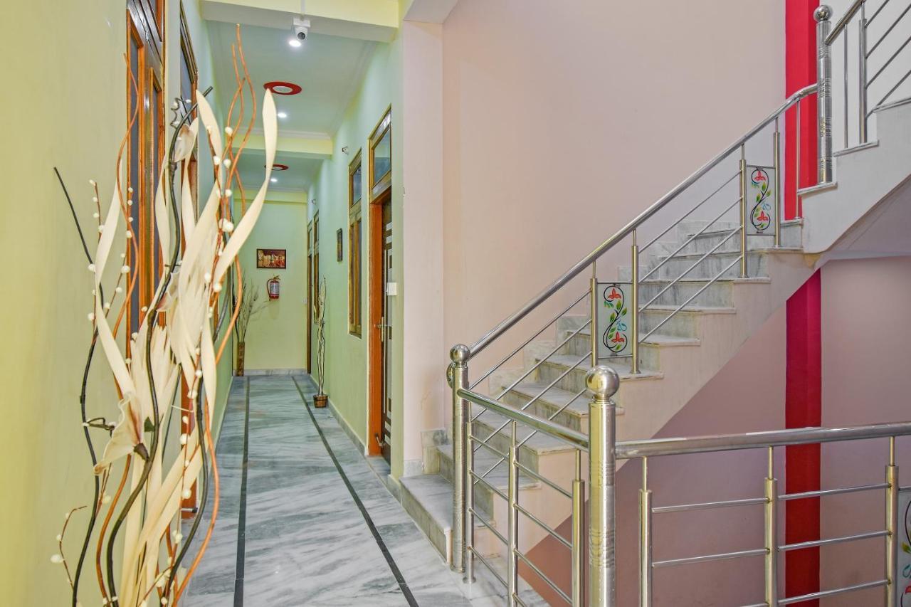 Hotel Oyo 46050 Hill Jaipur