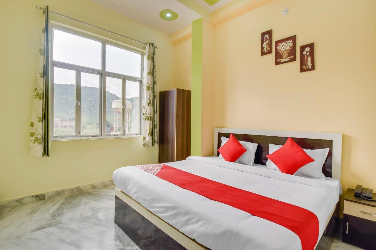 Oyo 46050 Hill 3* Jaipur
