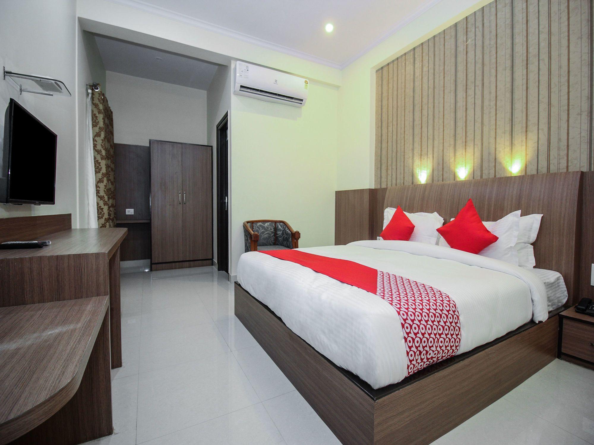 Hotel The Omaira Jaipur