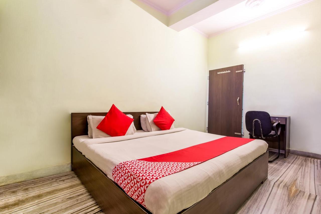 Oyo 7794 Raghukul Hotel 3*