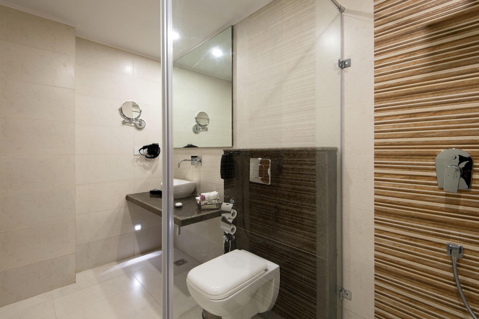 Regenta Hotel 3*