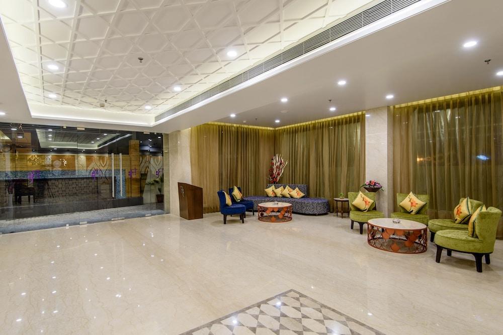 Regenta Hotel 3*