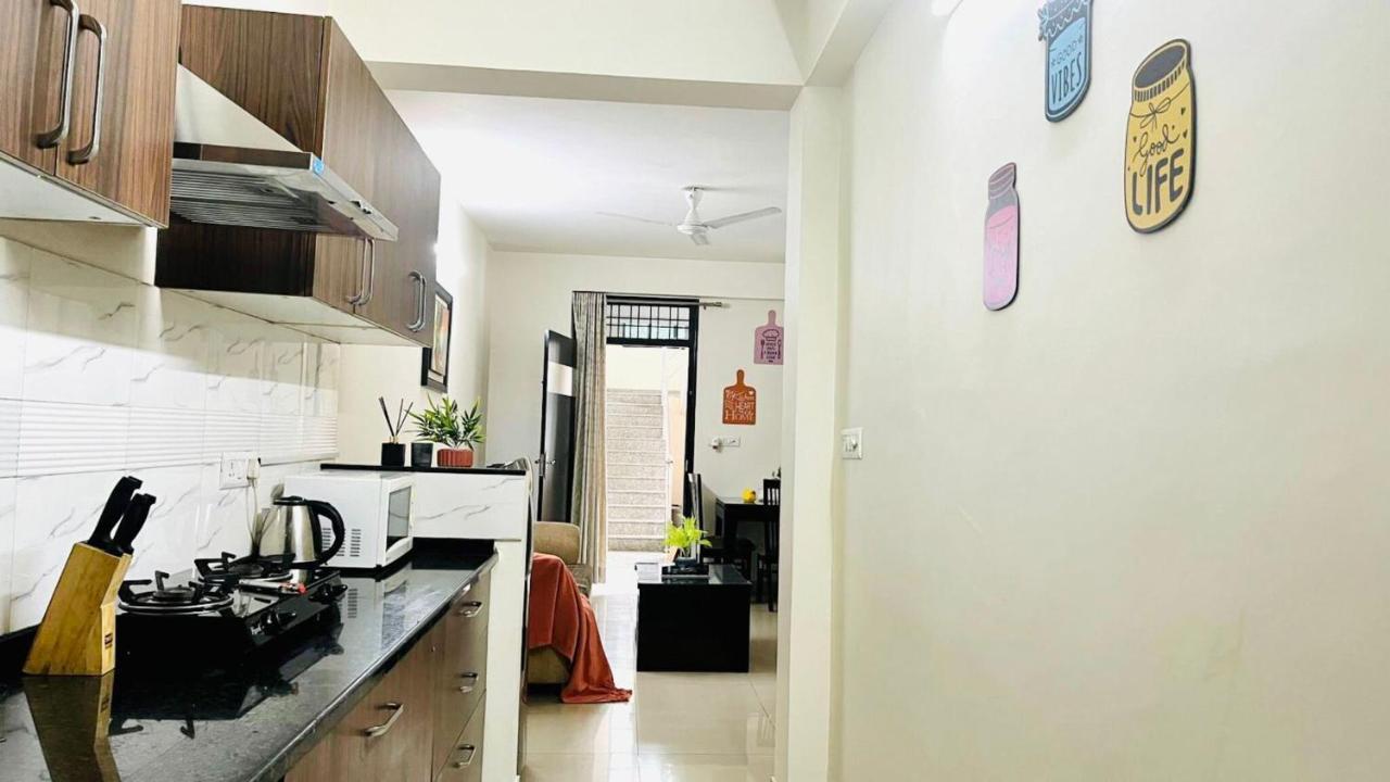 Bluo 1bhk - Terrace Garden, Lift, Parking Apartment *