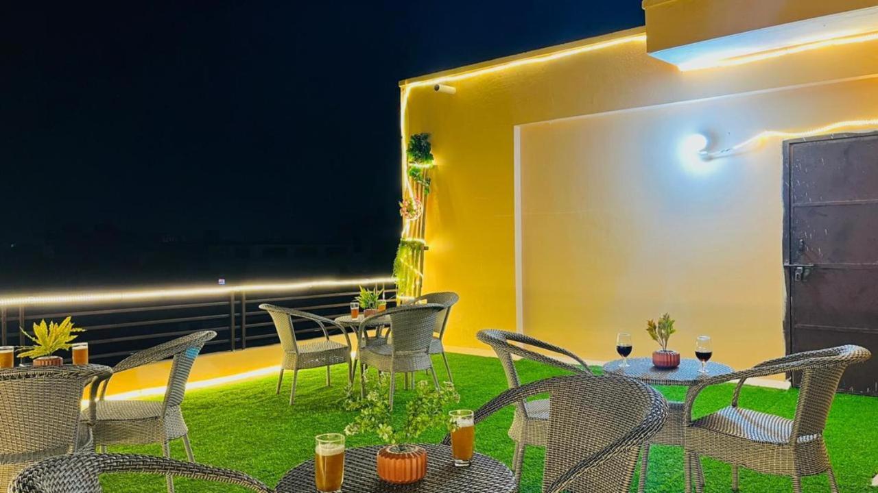 Apartment Bluo 1bhk - Terrace Garden, Lift, Parking