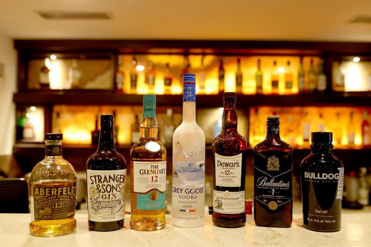 Royale Lalit Hotel