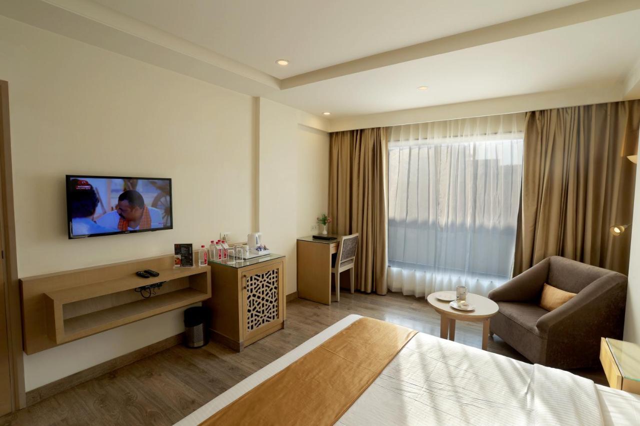 Royale Lalit Hotel