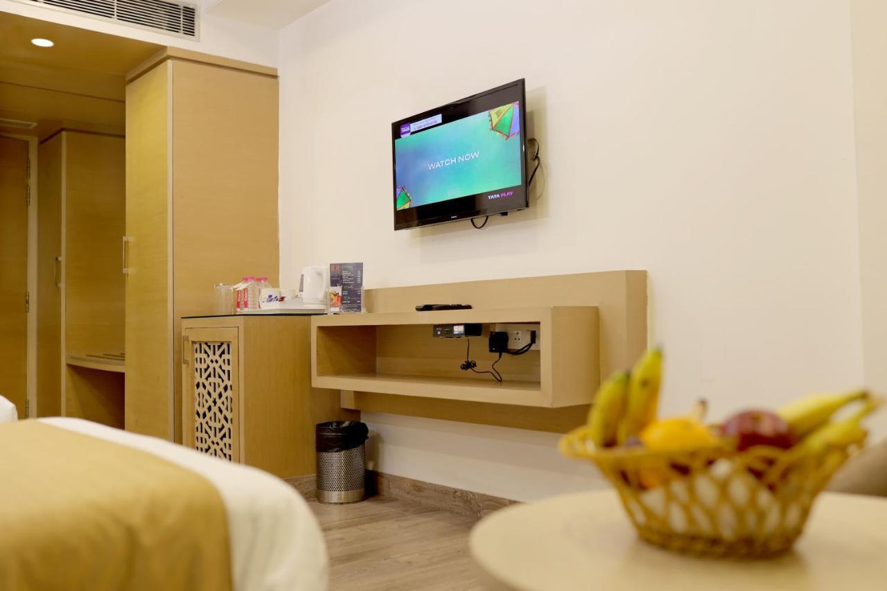 Hotel Royale Lalit 3*