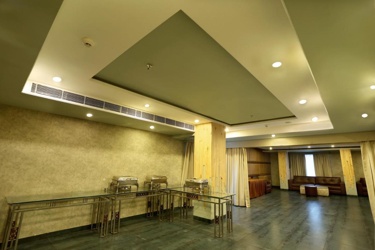 Royale Lalit