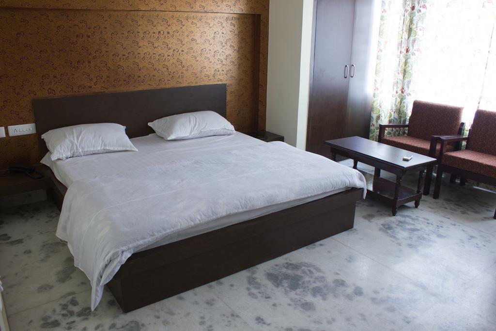 Hotel Holiday Home Hotel Jaipur