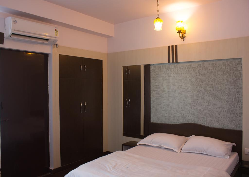 Hotel Holiday Home Jaipur
