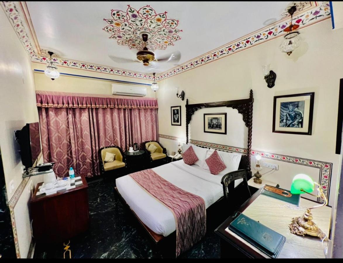 Hotel Umaid Mahal - A Heritage Style Boutique 4*