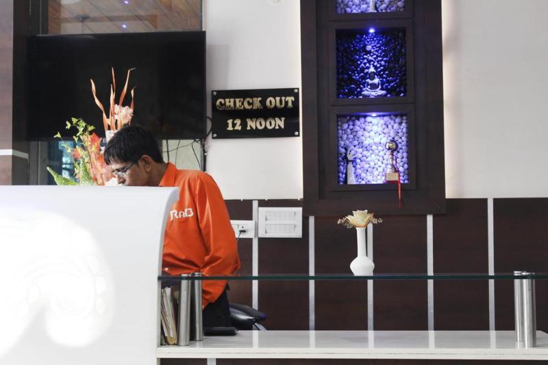 O Rk Palace Hotel