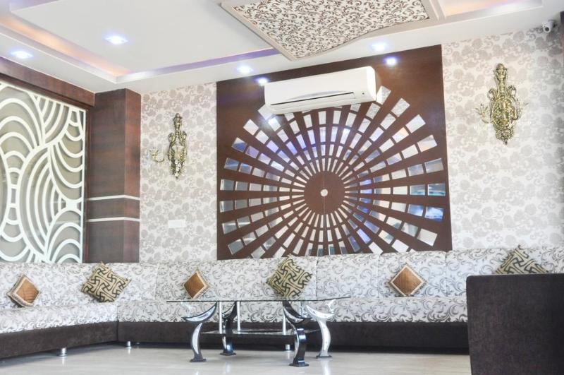 O Rk Palace 3*