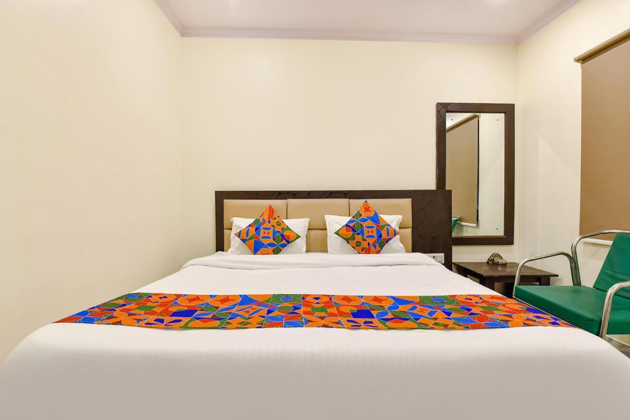 Hotel Fabhotel Golden Leaf I
