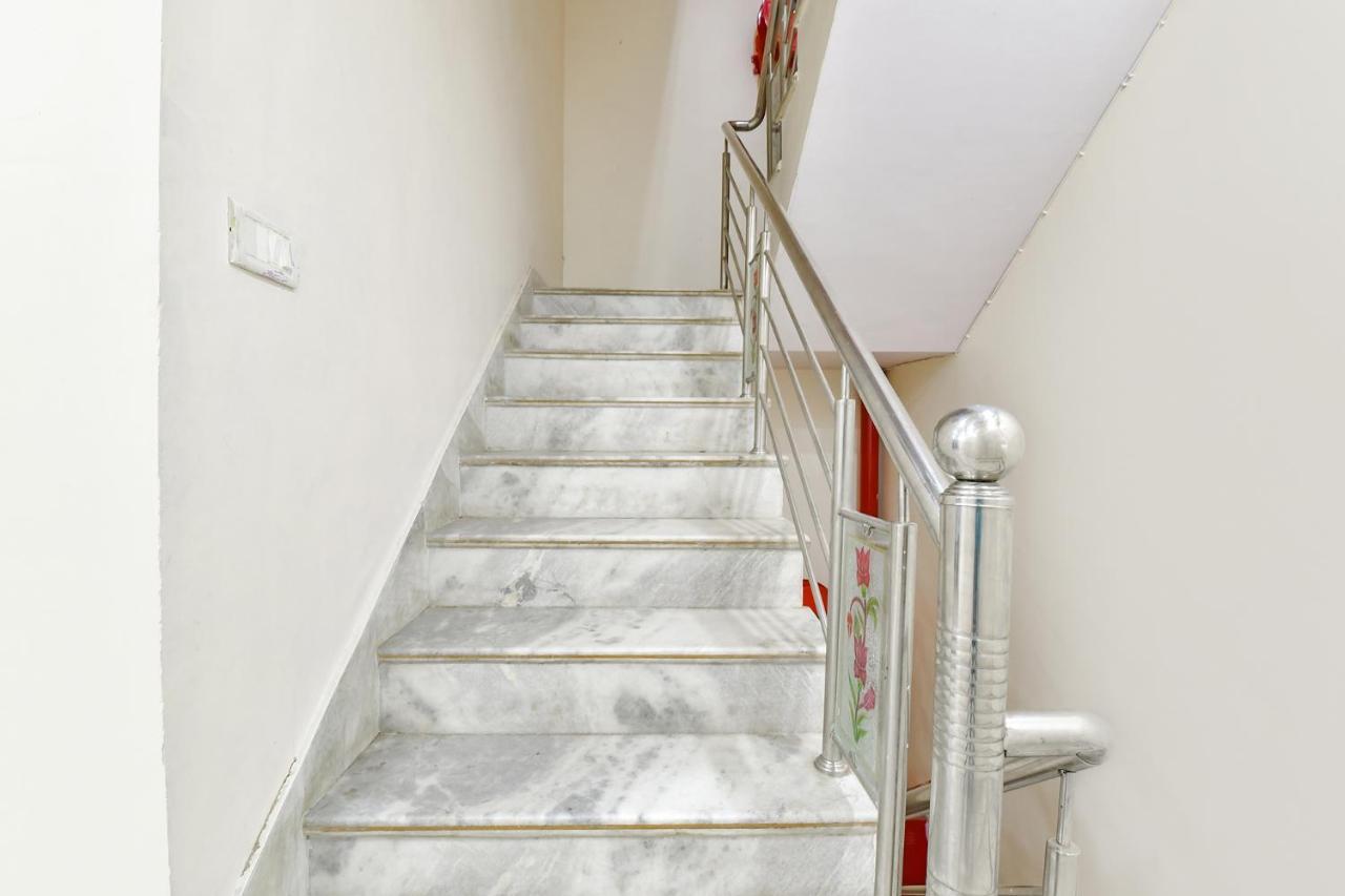 Hotel Fabhotel Golden Leaf I Jaipur