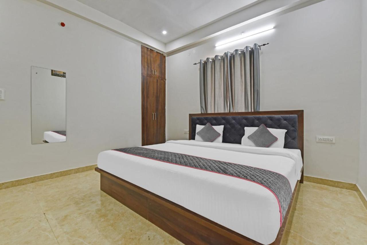 Hotel Super Oyo Collection O Legend