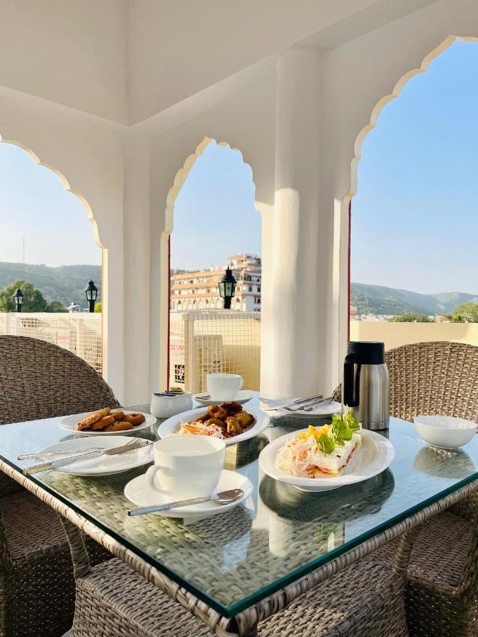Amayra Hotel