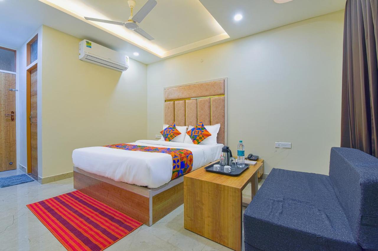 Hotel Fabhotel Bohra International