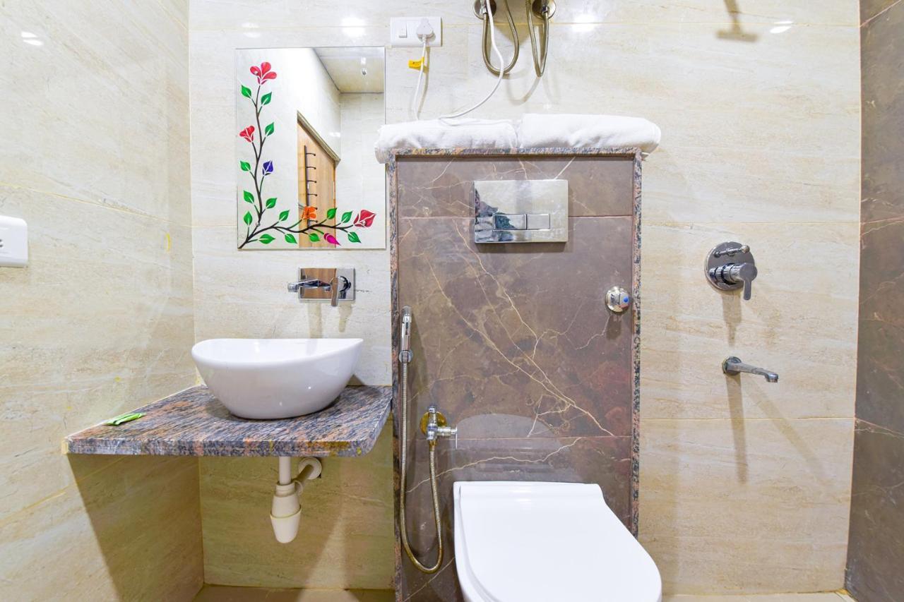Hotel Fabhotel Bohra International