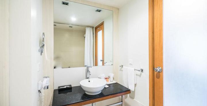 Ramada By Wyndham 4*