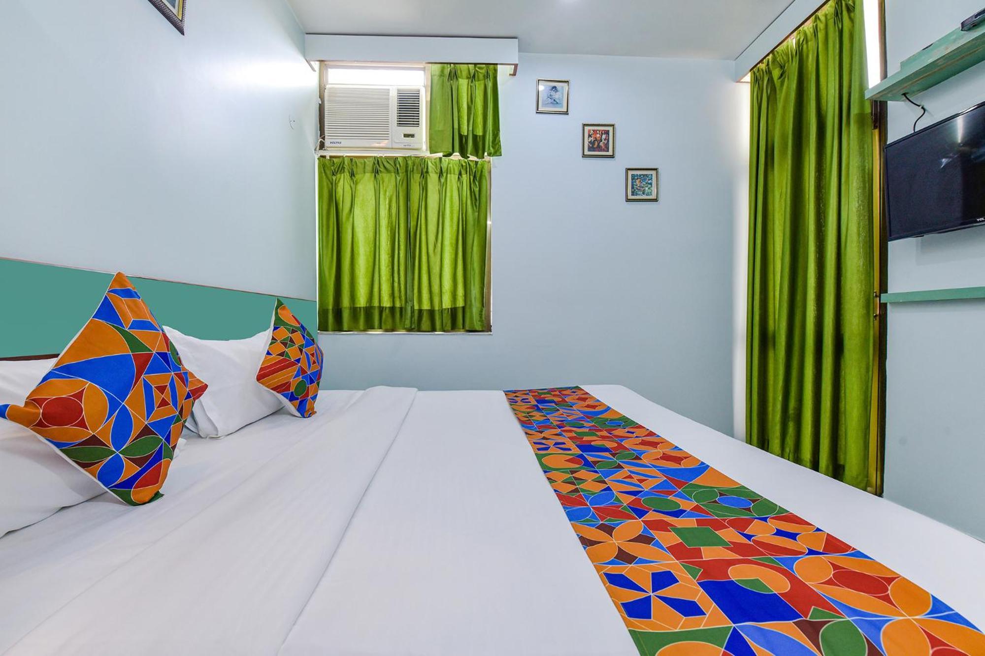 Fabhotel Aayojan Hotel
