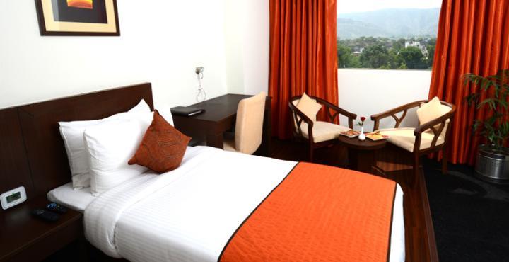 Capital O 11744 Heritage Heights Hotel 3*