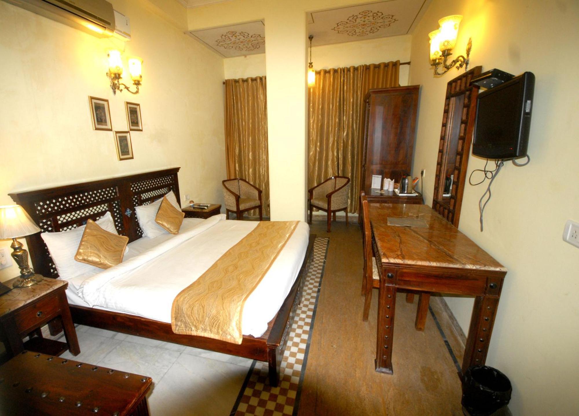 Hotel Rajputana Haveli - 3*