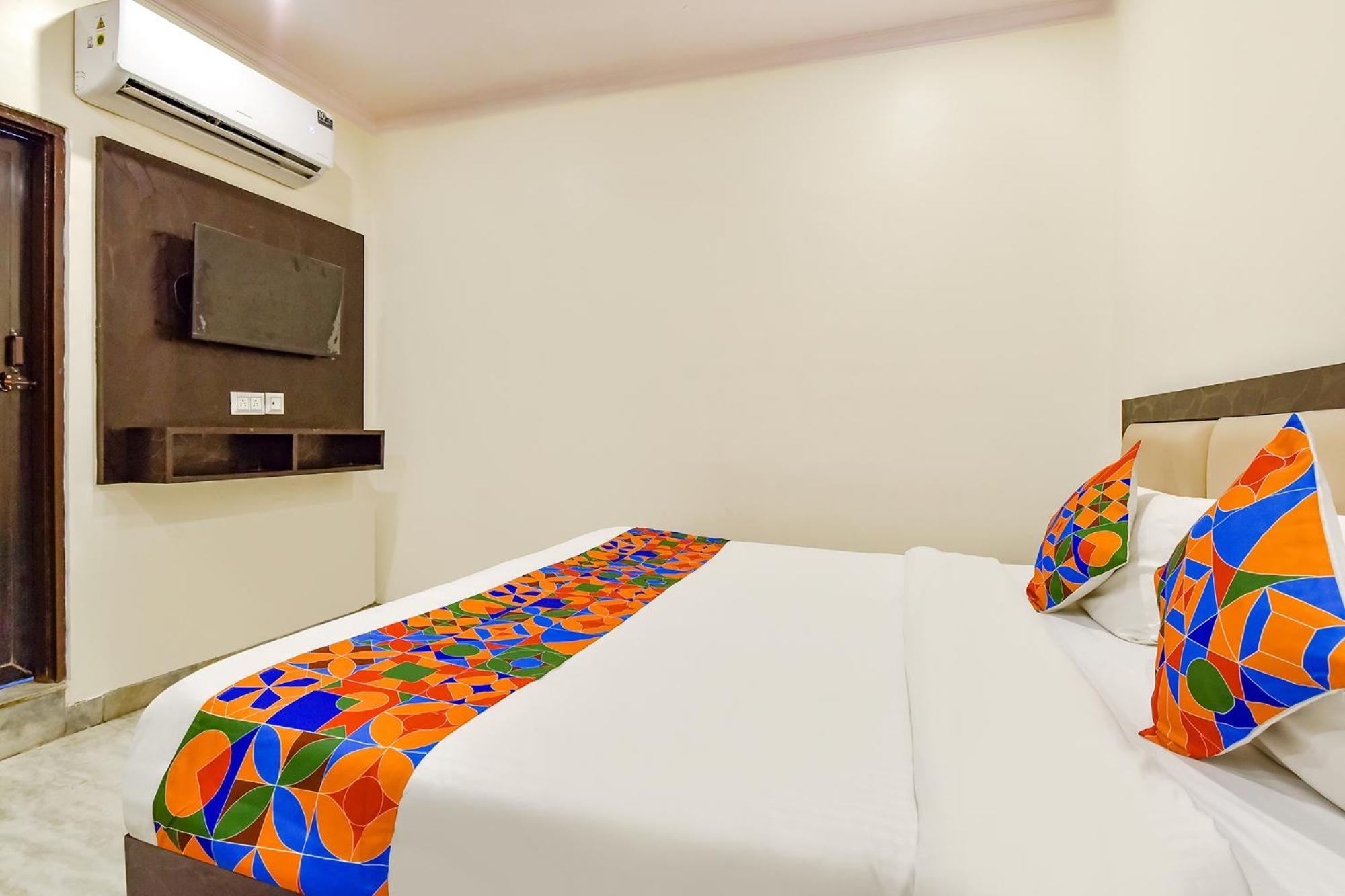 Hotel Fabhotel Golden Leaf I 3*