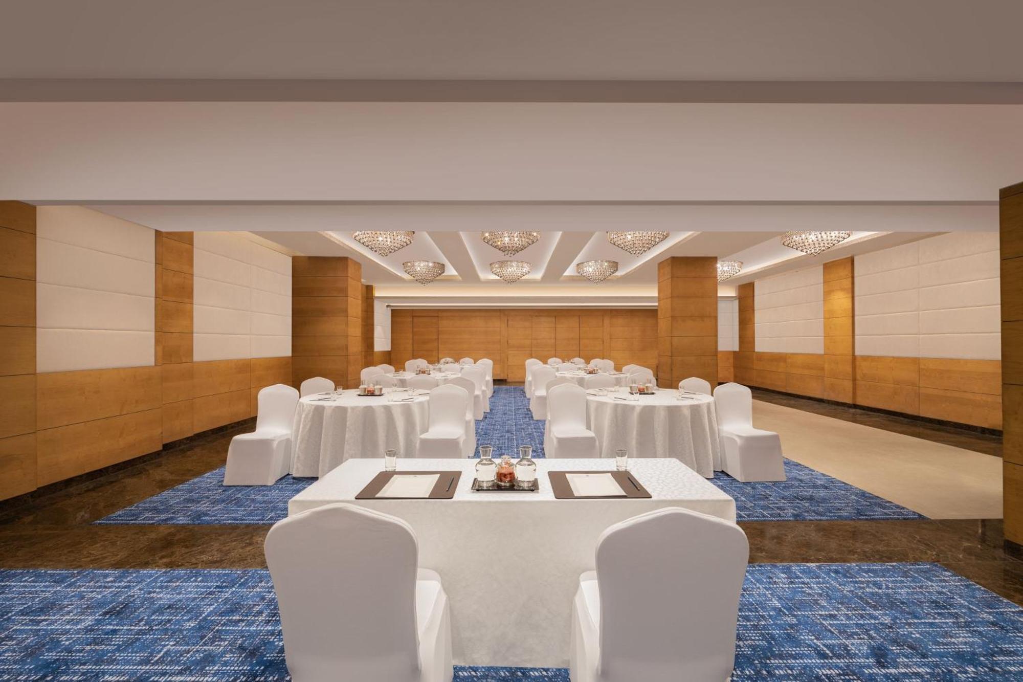 Hotel Fairfield By Marriott Jaipur
