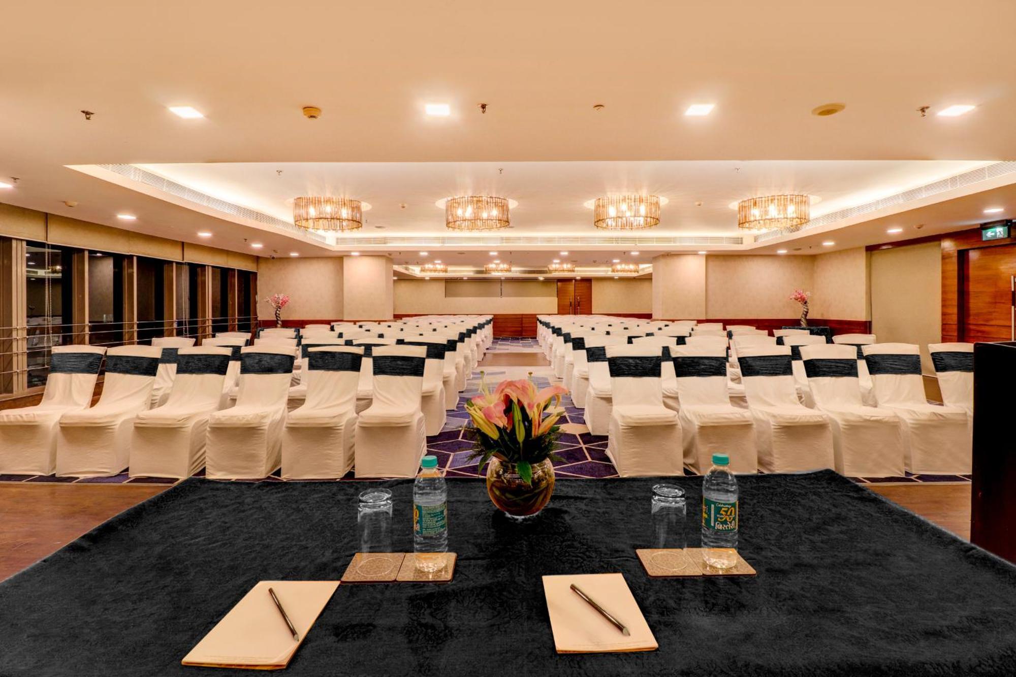 Sunday 5* Jaipur