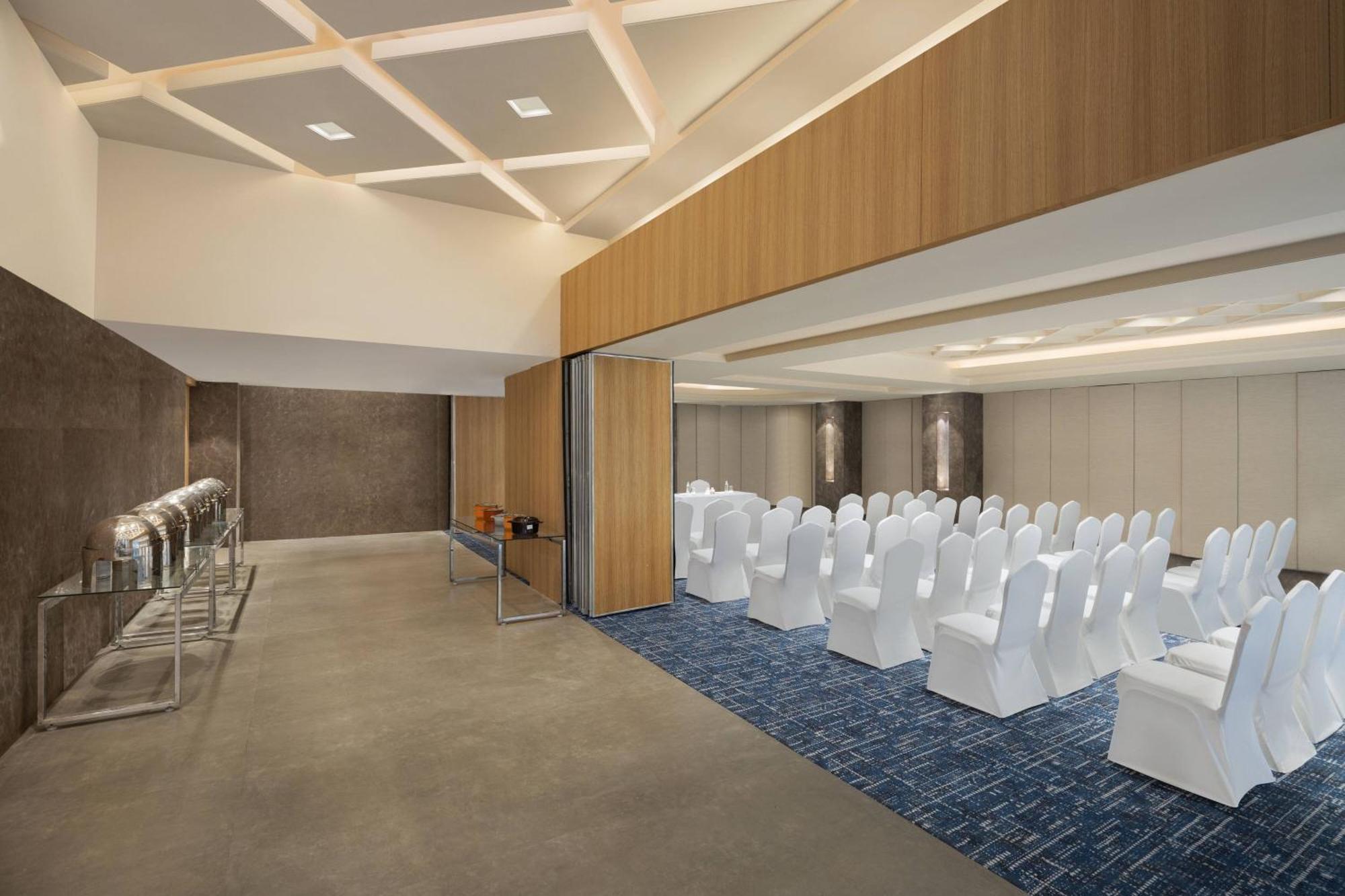 Fairfield By Marriott Hotel 5*