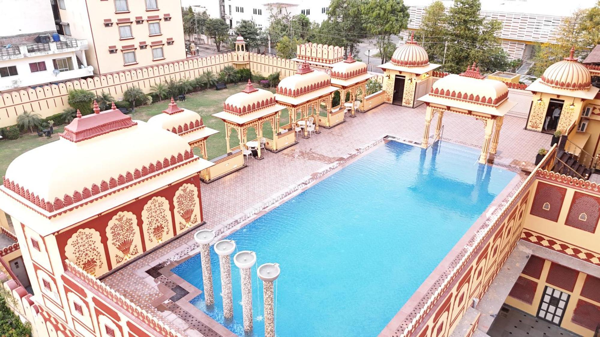 Umaid Haveli-a Heritage Style & Resort 4*