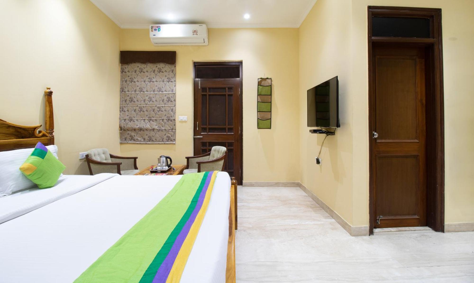 Hotel Treebo The Anchorage Malviya Nagar