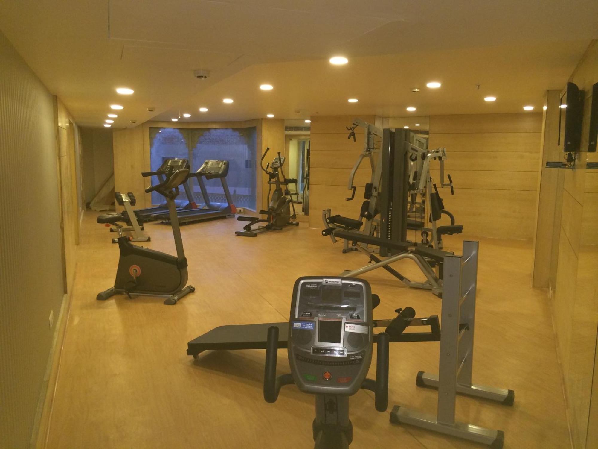 Golden Tulip 5*