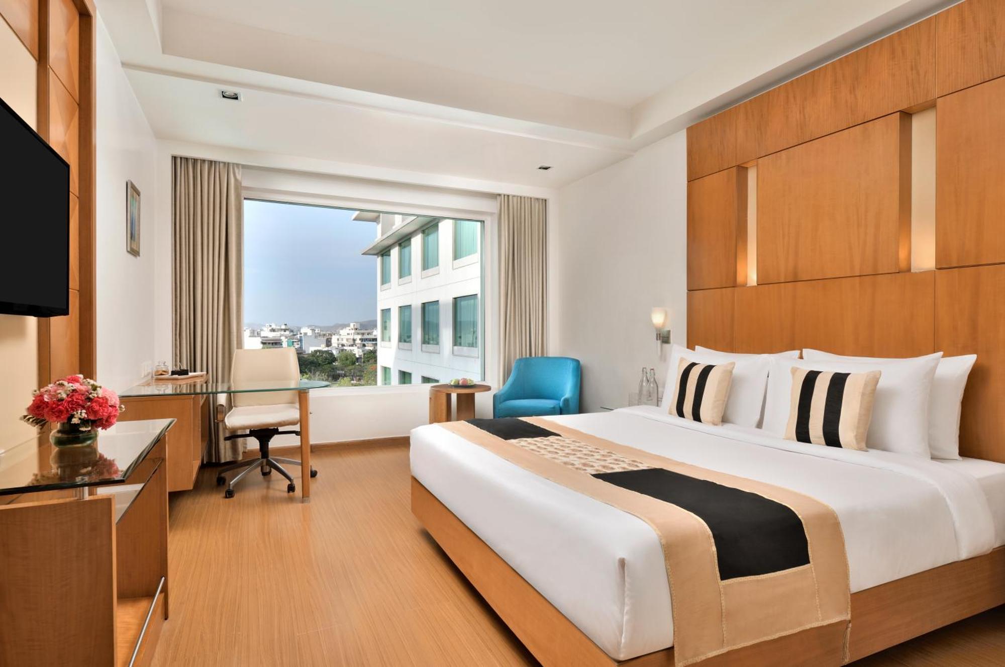 Ramada By Wyndham Hotel Jaipur