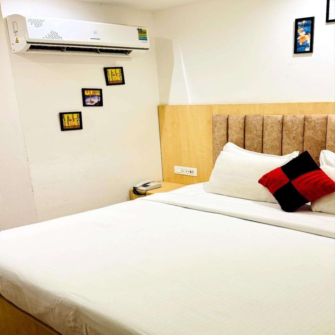Pink Grand Anukampa Hotel 4*