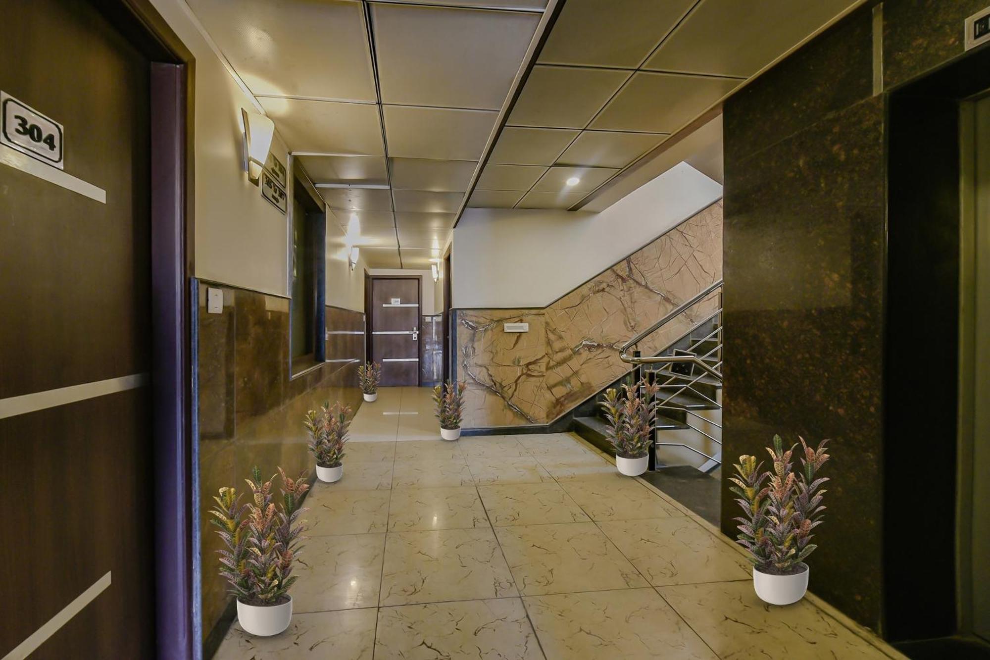 O Rk Palace Hotel 3*