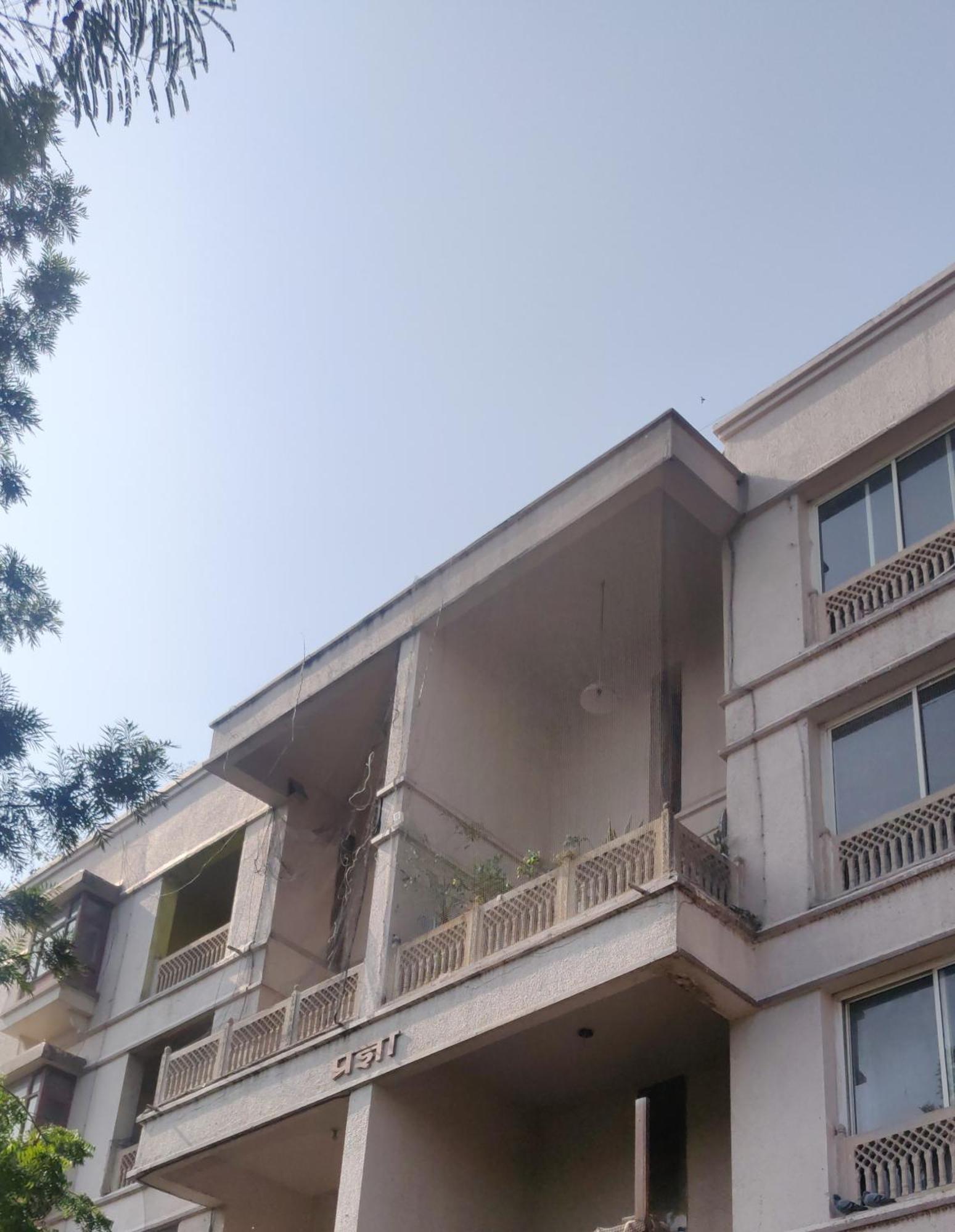 Aashvi Homes - 4bhk Apartment *