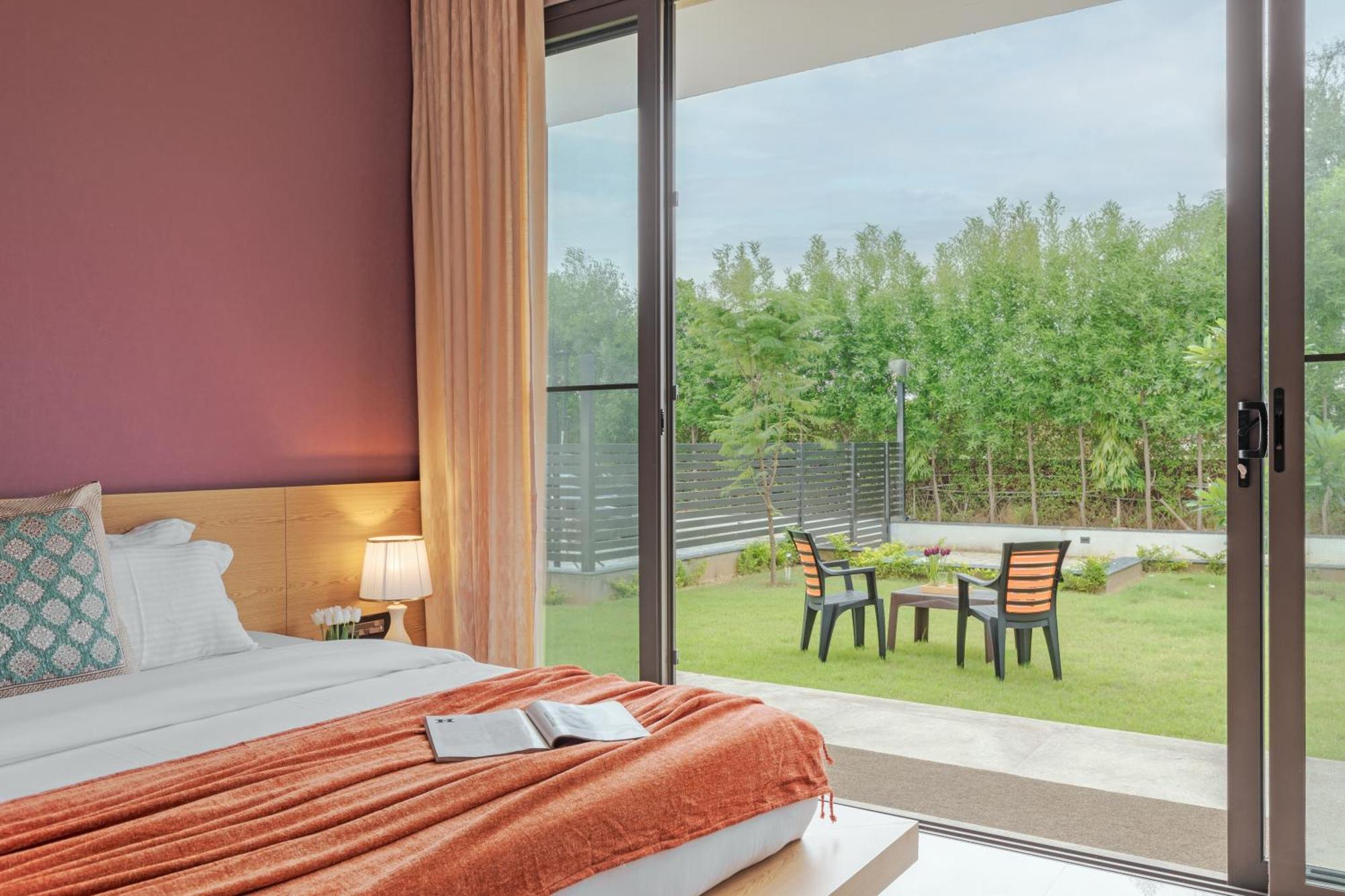 Saffronstays Ambika Farms Villa