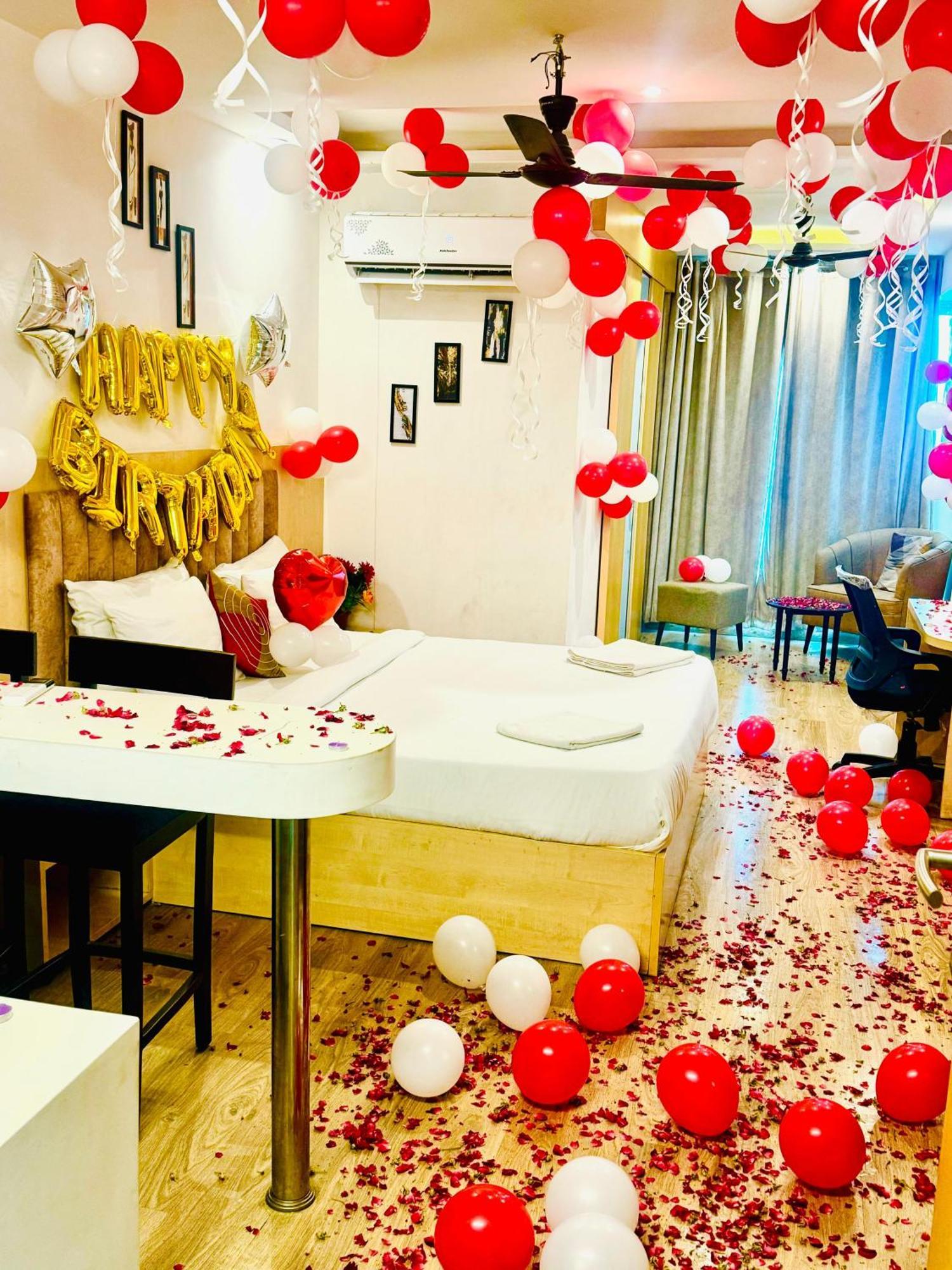 Hotel Pink Grand Anukampa