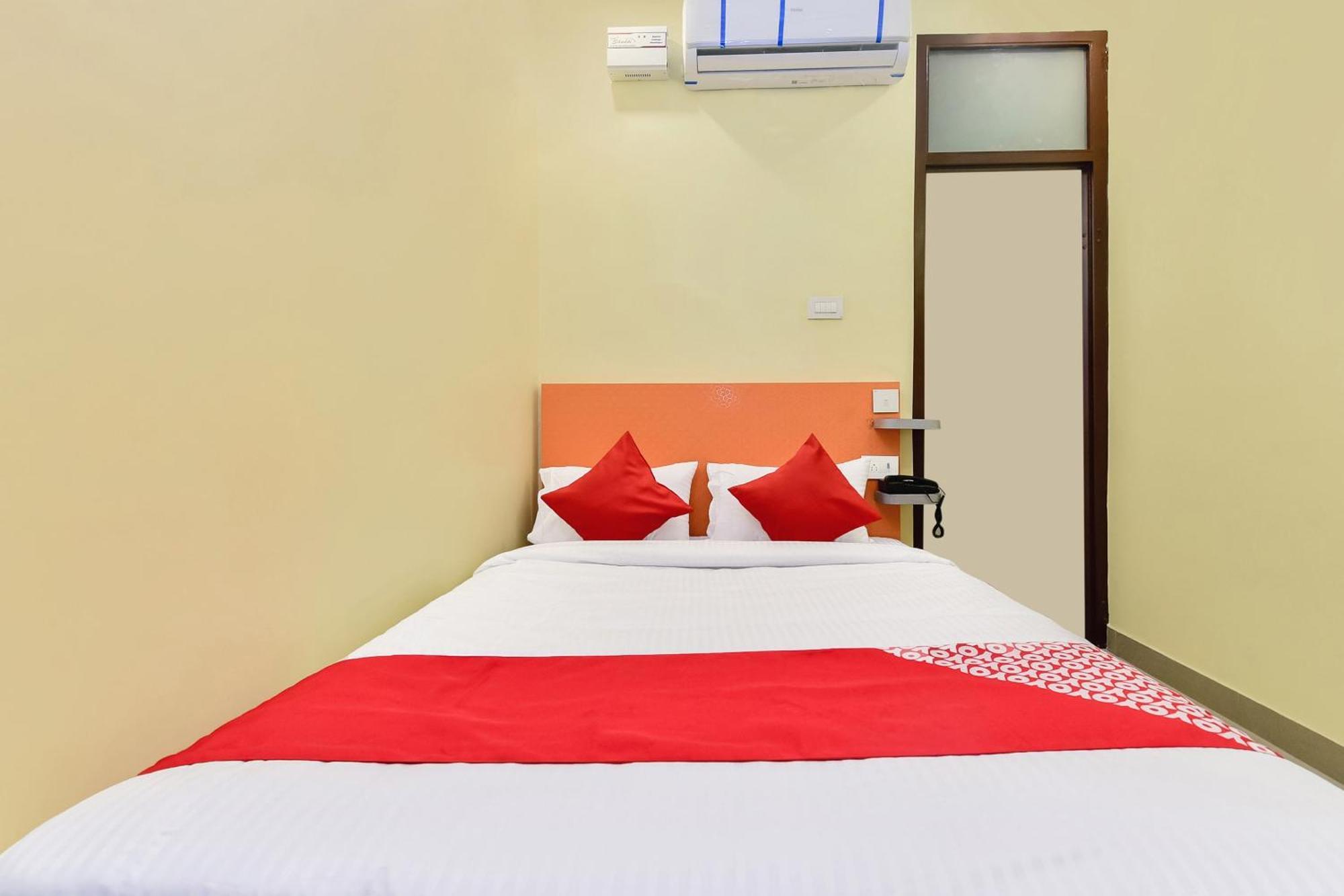 O Suraj Hotel
